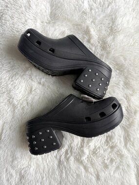 CROCS Unisex Black Platform Studded Clog Mules